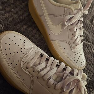 Nike Lavender and Tan Sneakers